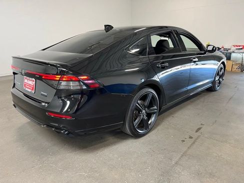Used 2024 Honda Accord Sport image 3