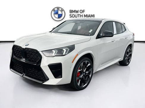 New 2026 BMW X2 xDrive28i w/ M Sport Package AWD/4WD image 3
