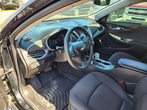 Used 2021 Chevrolet Malibu LS image 13