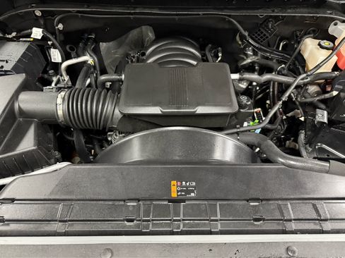 Used 2025 Chevrolet Silverado 2500 ZR2 w/ Technology Package image 32