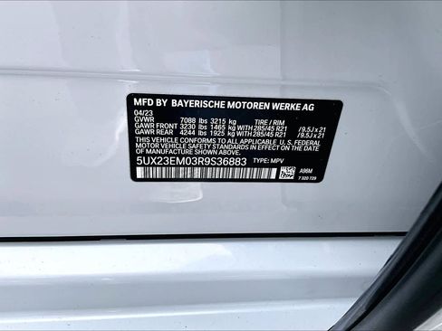 Certified 2024 BMW X7 xDrive40i w/ M Sport Package image 34