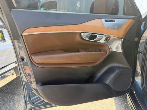 Used 2018 Volvo XC90 T6 Inscription w/ Convenience Package image 16