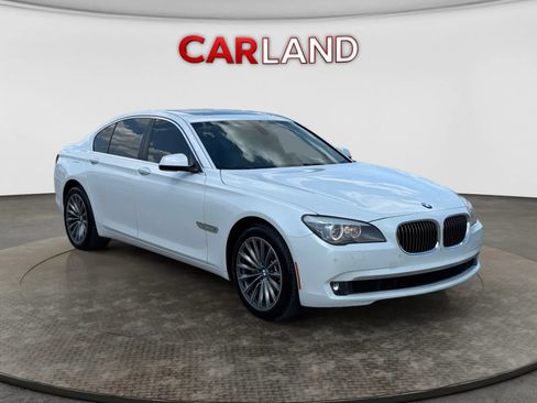 Used 2012 BMW 740i RWD image 7