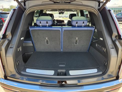 New 2026 Cadillac Vistiq Premium Luxury image 12