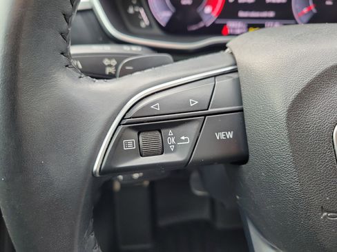 Used 2020 Audi Q3 2.0T Prestige w/ Prestige Package image 27