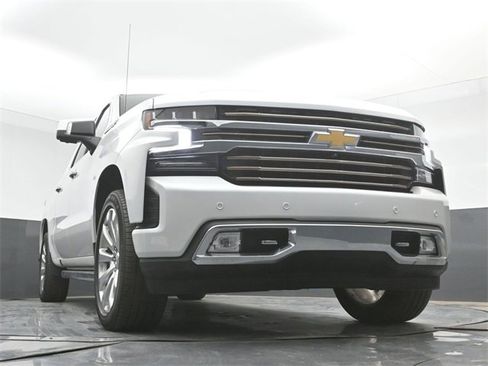 Used 2021 Chevrolet Silverado 1500 High Country w/ Technology Package image 46