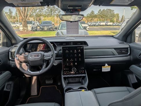 New 2026 GMC Terrain AT4 w/ Technology Package II AWD/4WD image 7