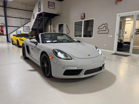 Used 2019 Porsche 718 Boxster RWD image 80