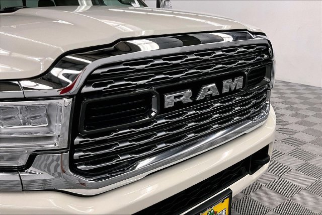 Used 2023 RAM 2500 Limited w/ Towing Technology Group AWD/4WD image 34