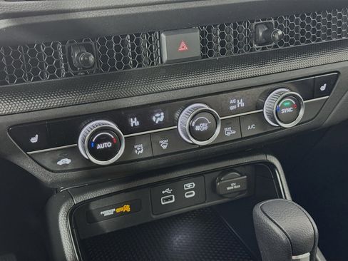 Certified 2024 Honda CR-V EX image 15