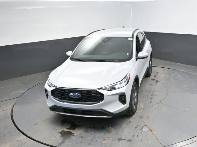 Used 2025 Ford Escape ST-Line Select AWD/4WD image 38