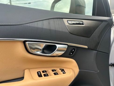 Used 2025 Volvo XC90 B6 Ultra w/ Protection Package image 14