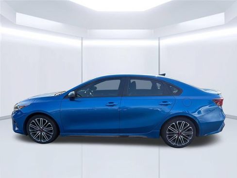 Used 2023 Kia Forte GT FWD image 2