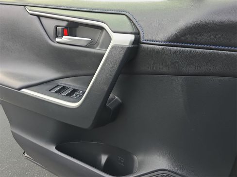 Used 2019 Toyota RAV4 XSE image 31