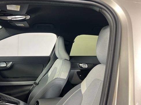 Used 2023 Polestar Polestar 2 image 25