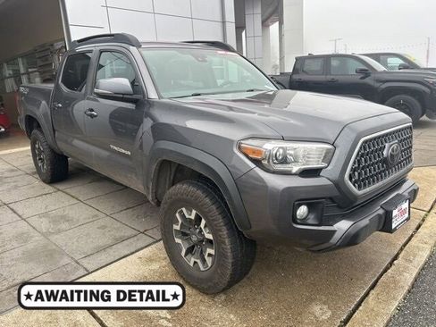 Used 2019 Toyota Tacoma TRD Off-Road image 1