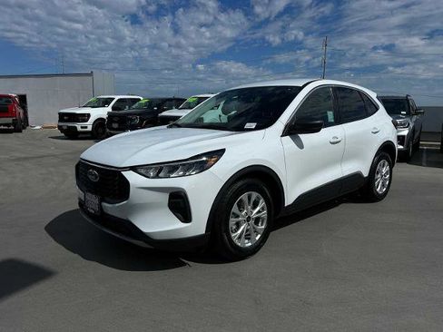 Certified 2023 Ford Escape Active image 1