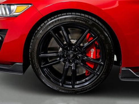 Used 2020 Ford Mustang Shelby GT500 w/ Technology Package image 63