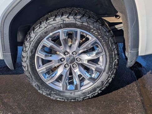 Used 2022 GMC Sierra 1500 Denali w/ Denali Reserve Package image 16