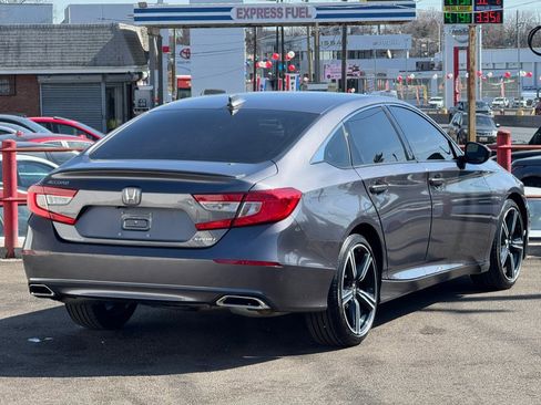 Used 2019 Honda Accord Sport image 5