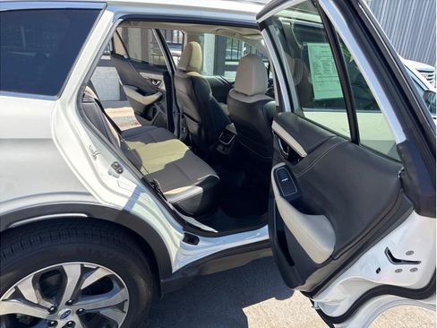 Used 2021 Subaru Outback Limited AWD/4WD image 10