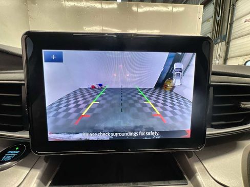 Used 2021 Ford Explorer XLT w/ Equipment Group 202A image 23