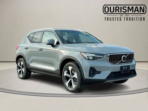New 2025 Volvo XC40 B5 Plus w/ Climate Package image 1