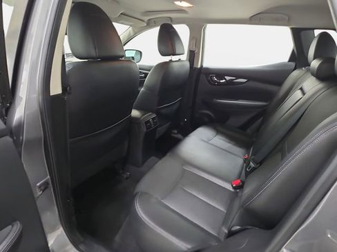 Used 2019 Nissan Rogue Sport SL w/ Premium Package AWD/4WD image 12