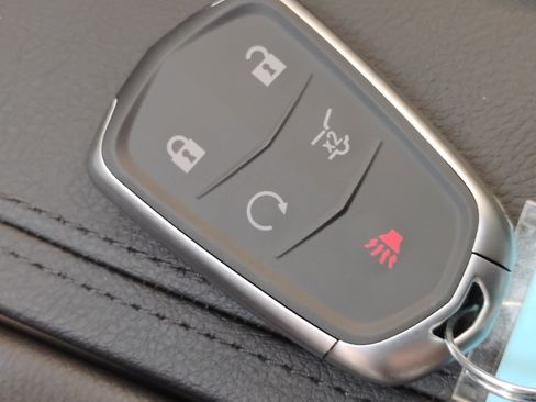 New 2025 Cadillac XT6 Luxury image 42