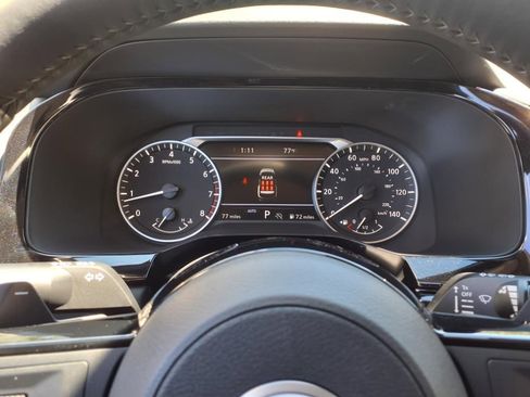 New 2025 Nissan Pathfinder SL image 17