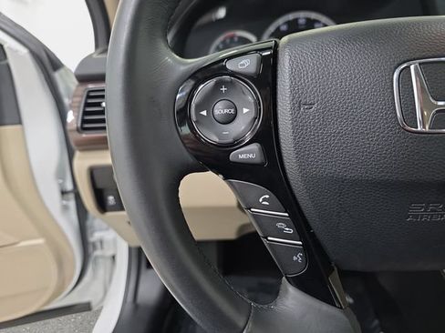 Used 2017 Honda Accord EX-L image 17