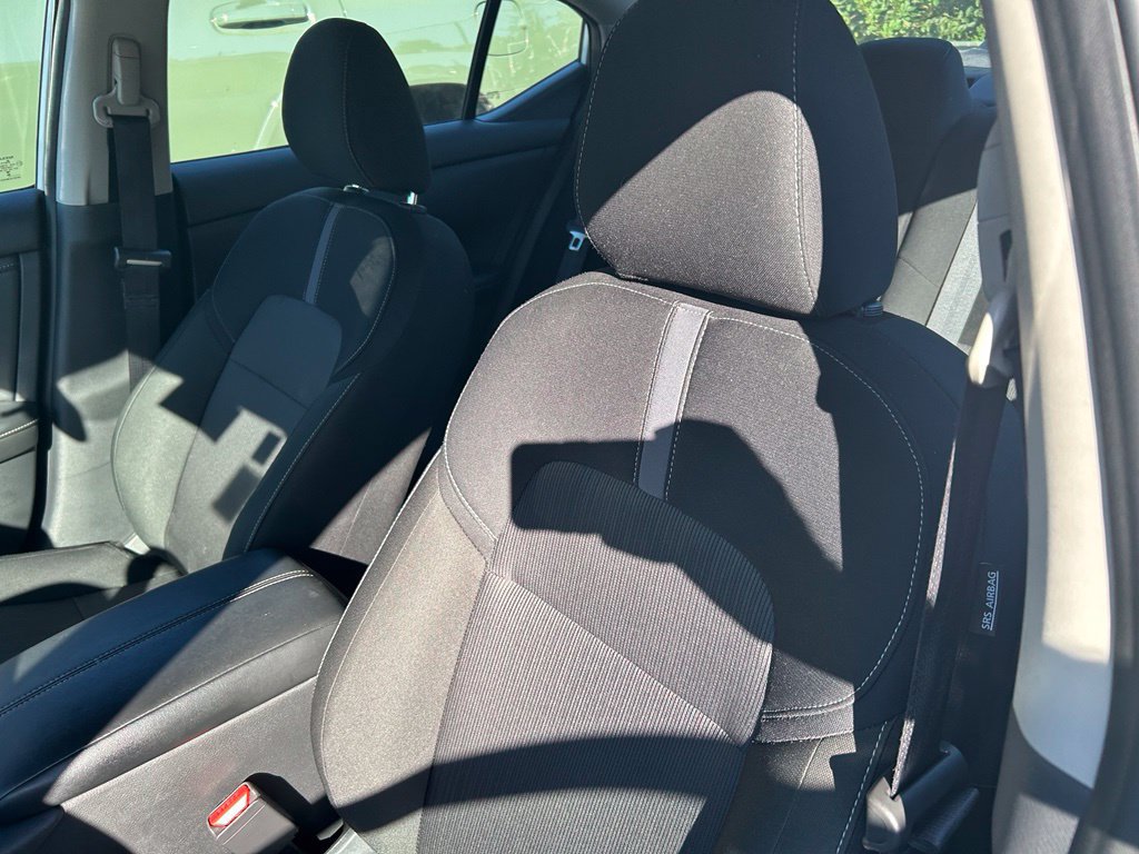 Used 2025 Nissan Sentra SV FWD image 11
