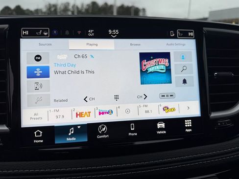 New 2026 Chrysler Pacifica Select w/ S Appearance Package image 19