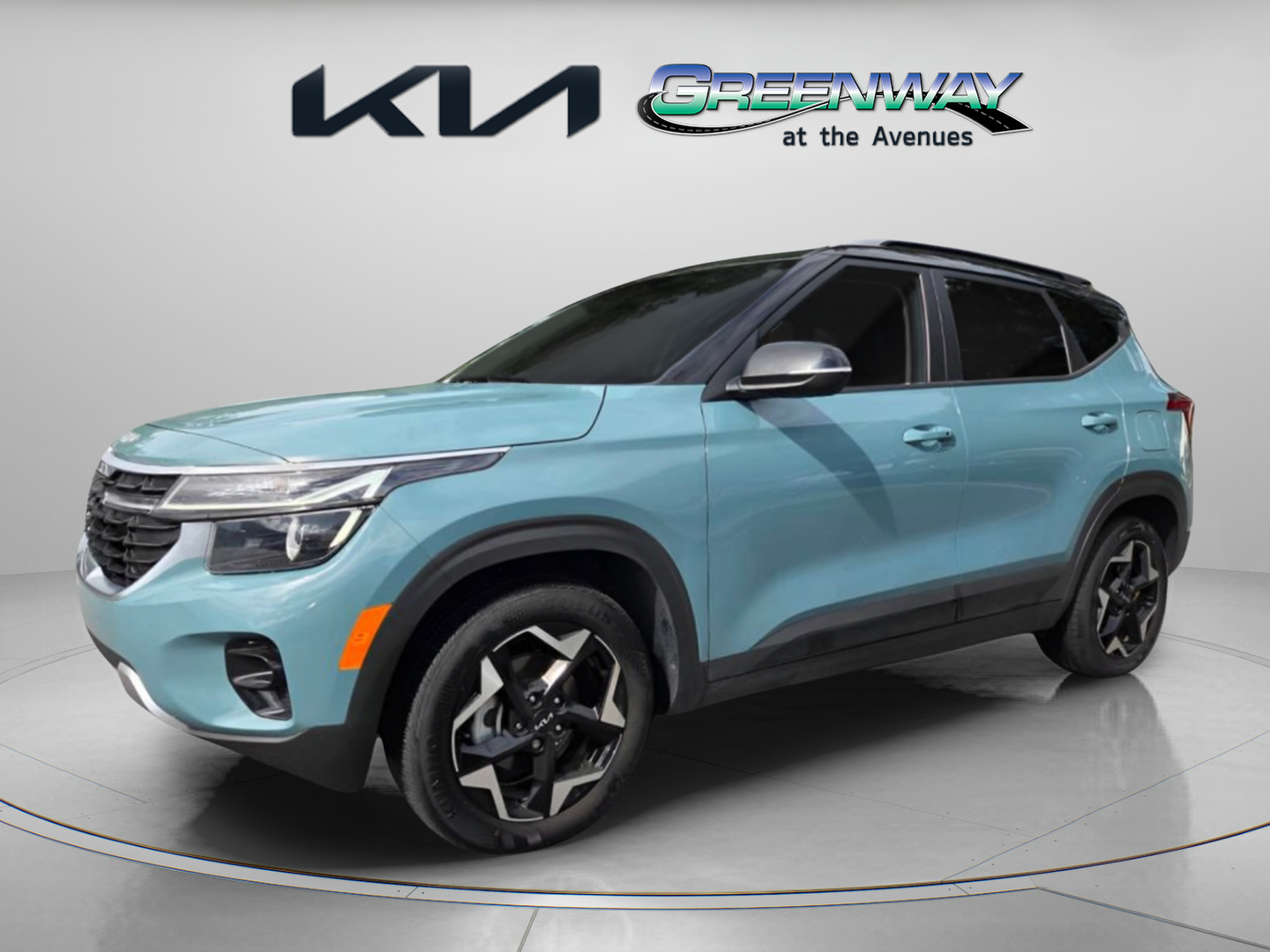 Certified 2025 Kia Seltos S FWD image 3