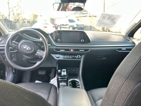 Used 2022 Hyundai Sonata SE image 14