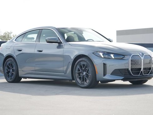 New 2026 BMW i4 eDrive40 w/ Premium Package RWD image 3