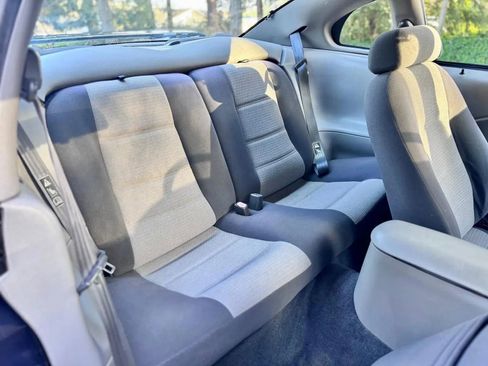 Used 2002 Ford Mustang Coupe image 11