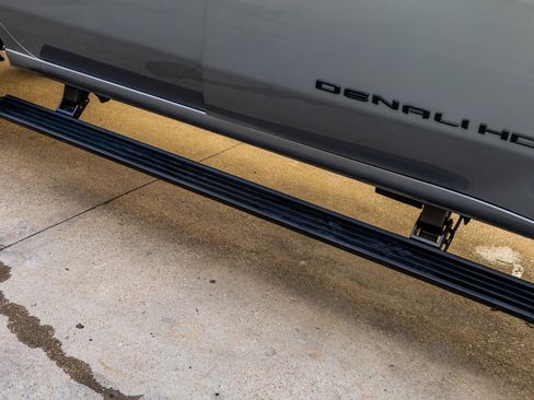 Used 2026 GMC Sierra 3500 Denali Ultimate image 13