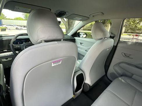 Used 2026 Hyundai Kona SE FWD image 16