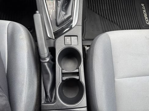 Used 2019 Toyota Corolla L w/ Body Protection Package FWD image 20