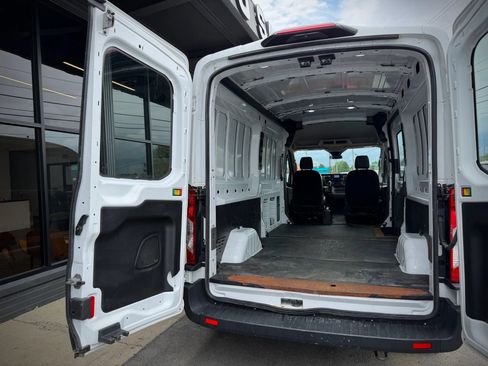 Used 2020 Ford Transit 250 Medium Roof AWD w/ Load Area Protection Package image 20