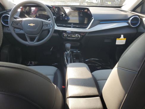 New 2026 Chevrolet Trax LT image 10