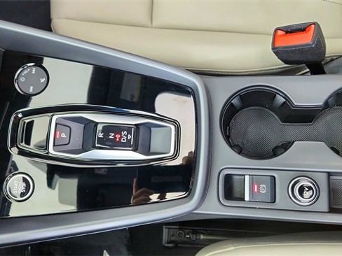 Used 2025 Audi A3 2.0T Premium image 48