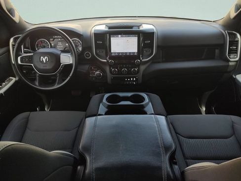 Used 2022 RAM 1500 Big Horn AWD/4WD image 9