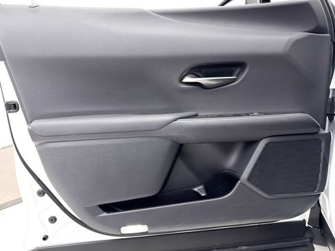 Used 2025 Lexus UX 300h FWD w/ Accessory Package (Z2) image 27