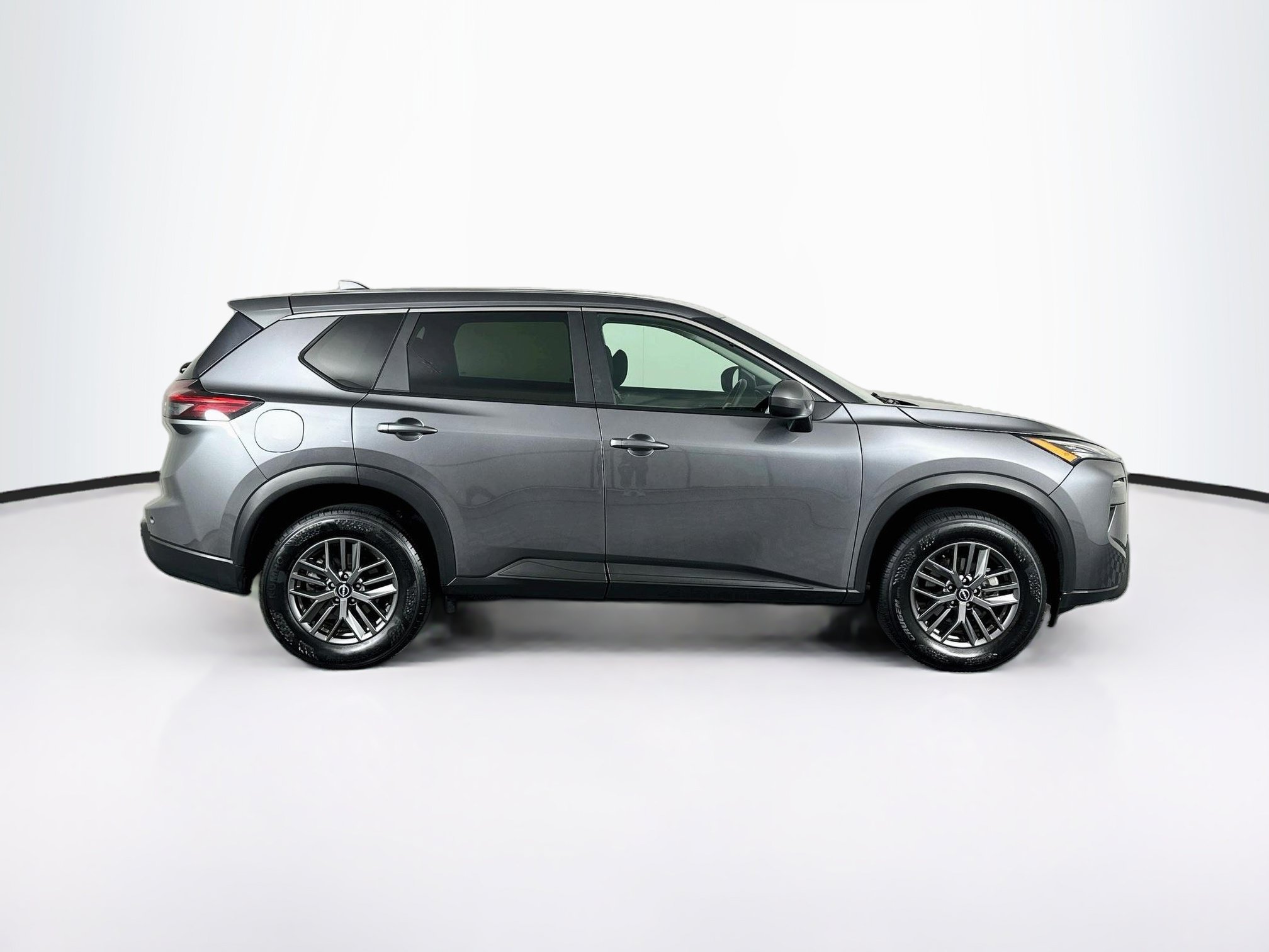 Used 2026 Nissan Rogue SV FWD image 10