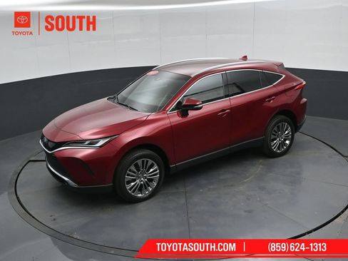 Used 2023 Toyota Venza XLE AWD/4WD image 50