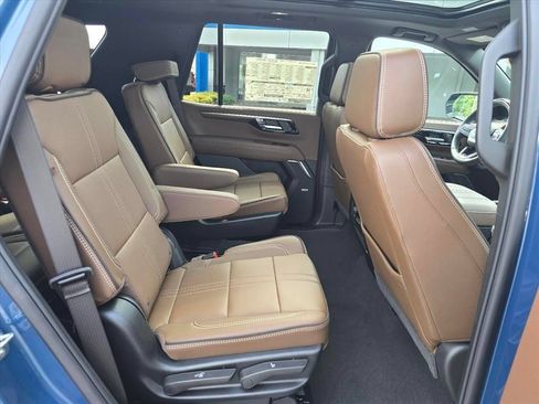 New 2026 Chevrolet Tahoe High Country AWD/4WD image 12
