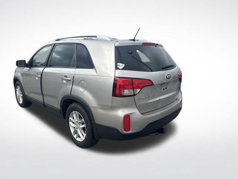 Used 2014 Kia Sorento LX AWD/4WD image 3