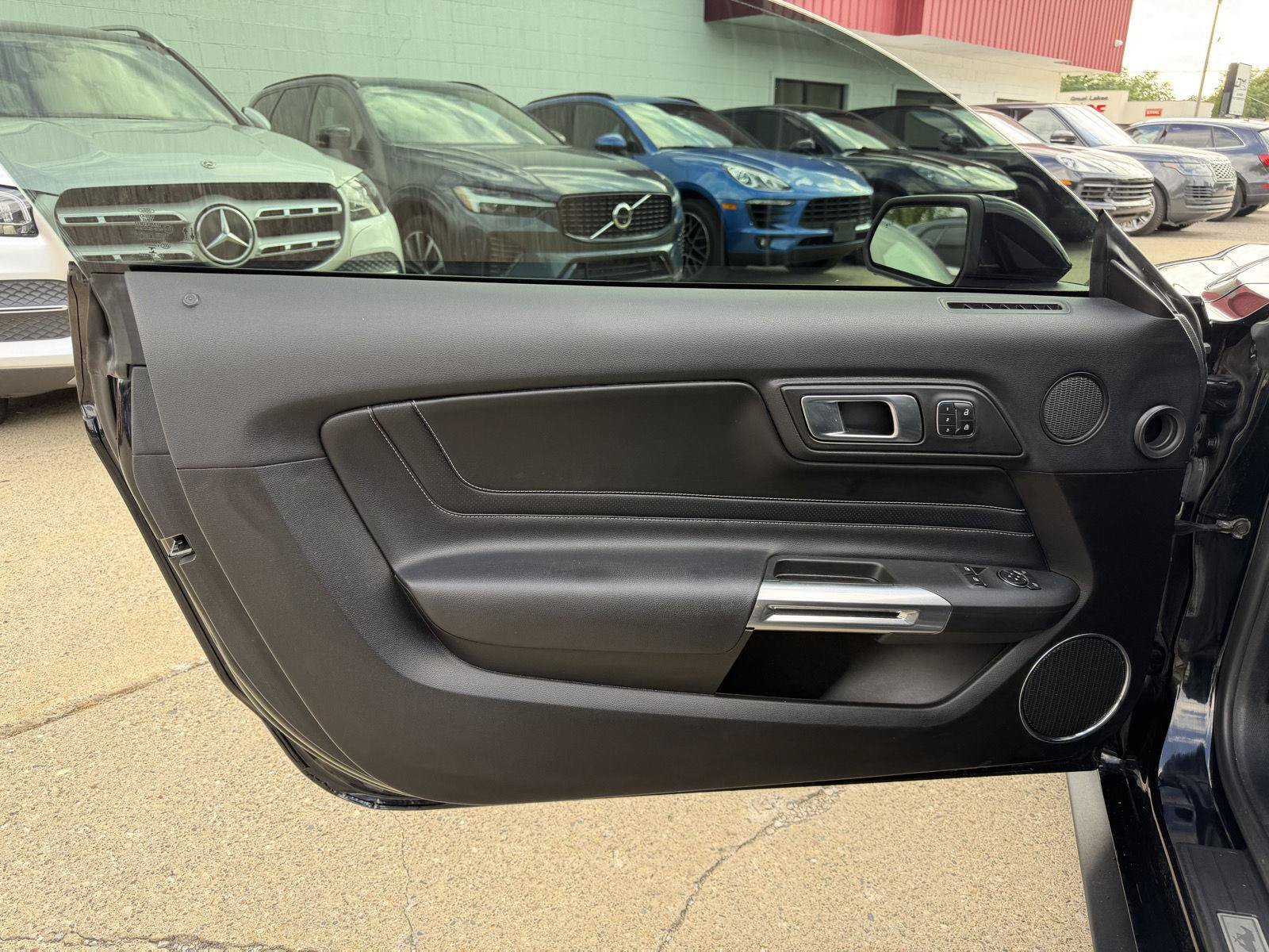 Used 2021 Ford Mustang GT Premium w/ Equipment Group 401A RWD image 10